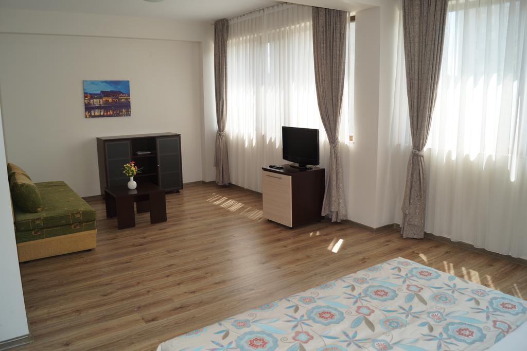 Kŭrdzhali Hotel Kardjali מראה חיצוני תמונה